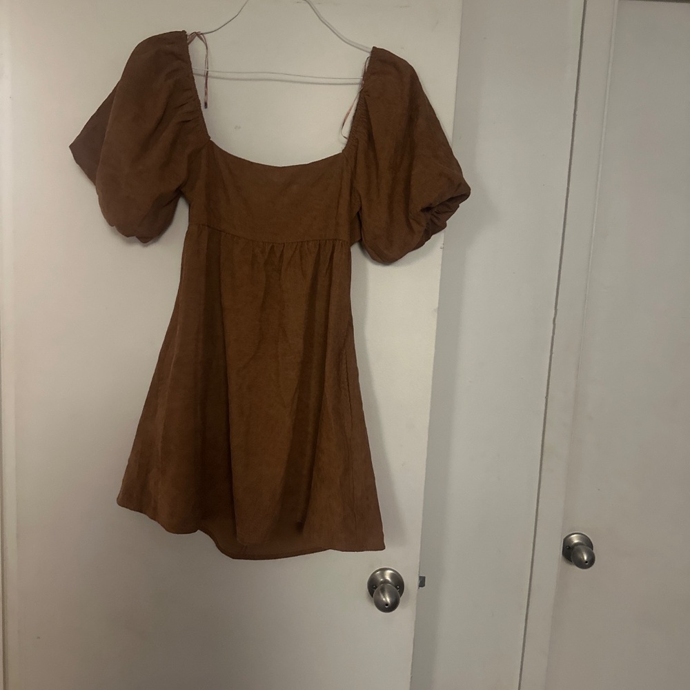 Dress - Picture 3 of 3